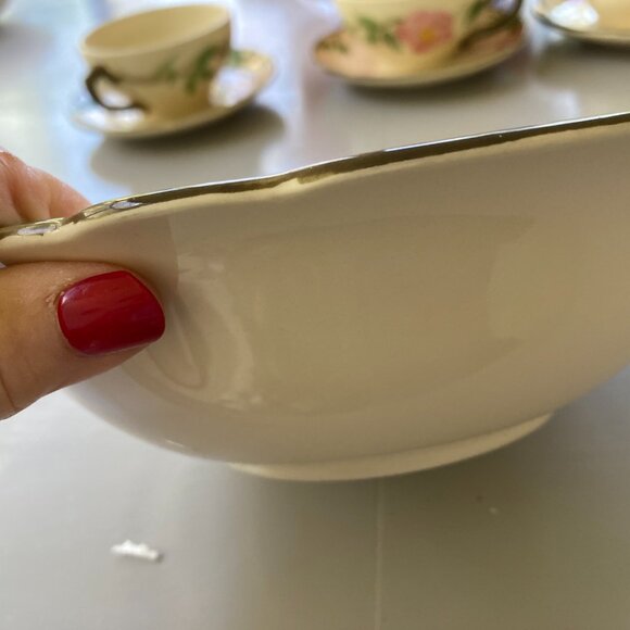 Franciscan Desert Rose Serving Bowl Vegetables 9"diameter 4" H Vintage - Picture 2 of 8